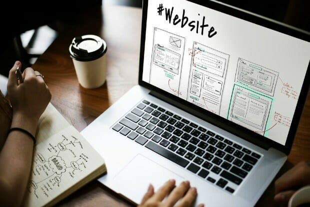 الاستفادة من المواقع الالكترونية